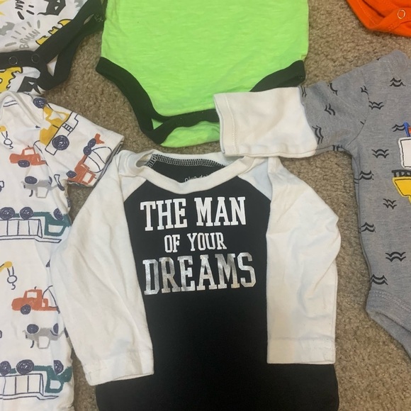 Lot of Adorable BABY ONESIES Sz 3 MO - 6 to 9 MO - Picture 2 of 12